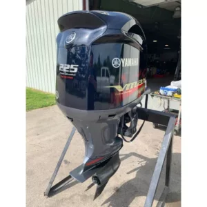 2001 Yamaha VMax 225 HP 3.1L EFI V6 2-Stroke 20" Outboard Motor